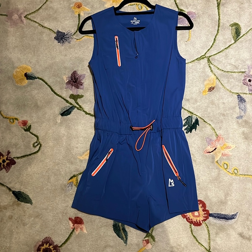Magnlens romper with zippers